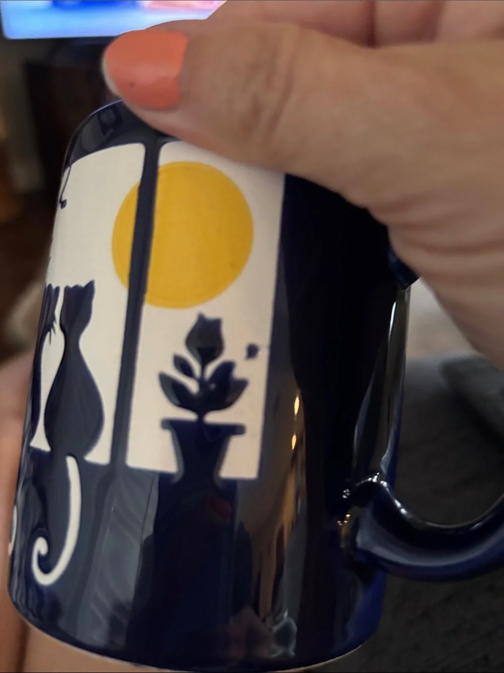 Waechtersbach from Spain Hand Painted 12 oz Mug -Navy Blue Cat sitting in Window